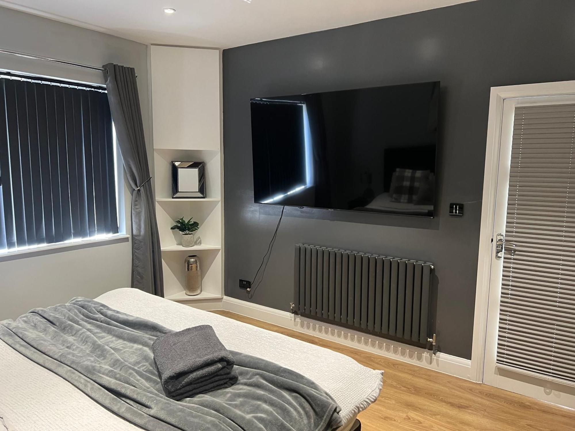 The Broadway Beach House With Hot Tub Herne Bay Exterior photo