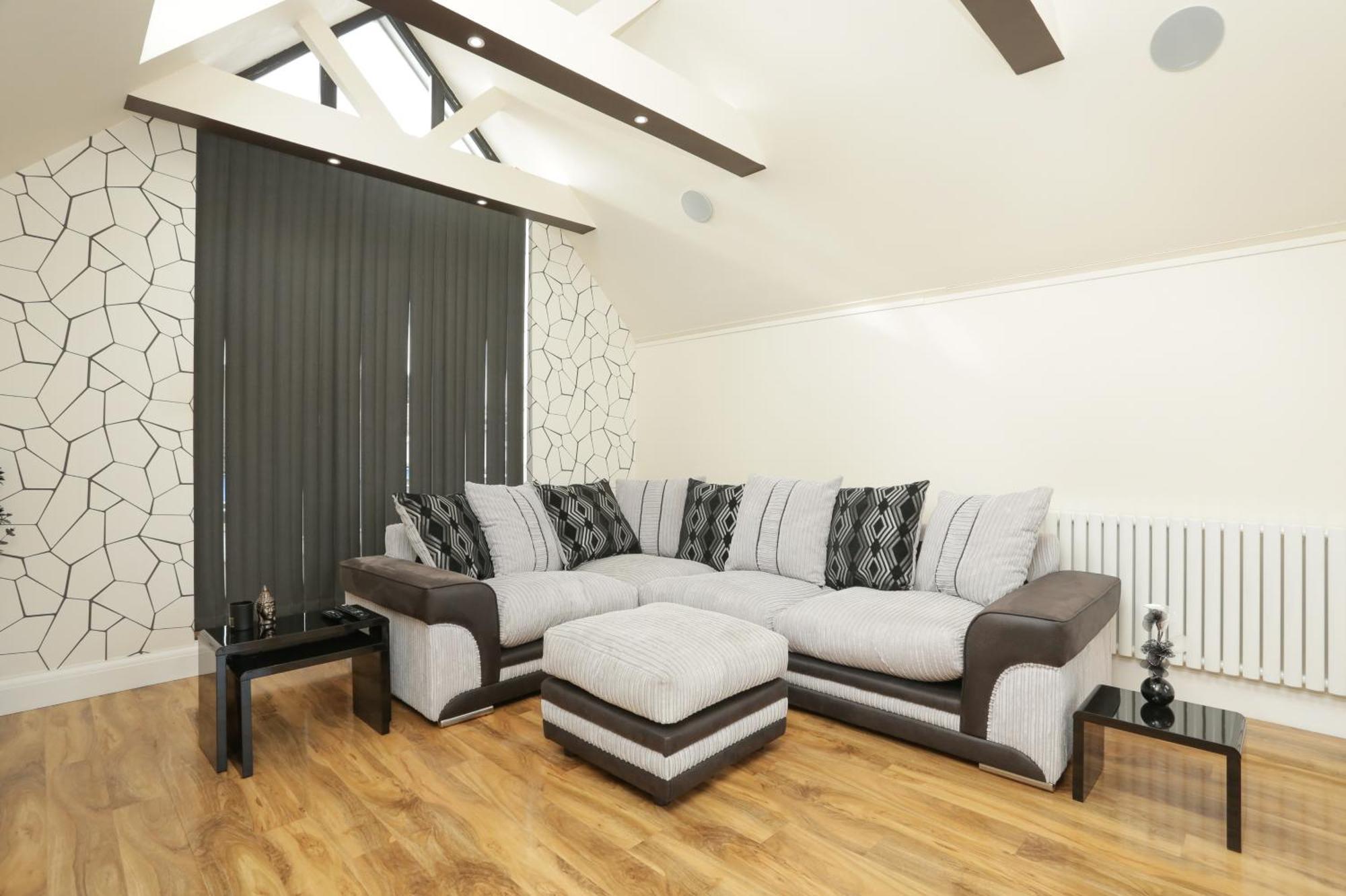 The Broadway Beach House With Hot Tub Herne Bay Exterior photo